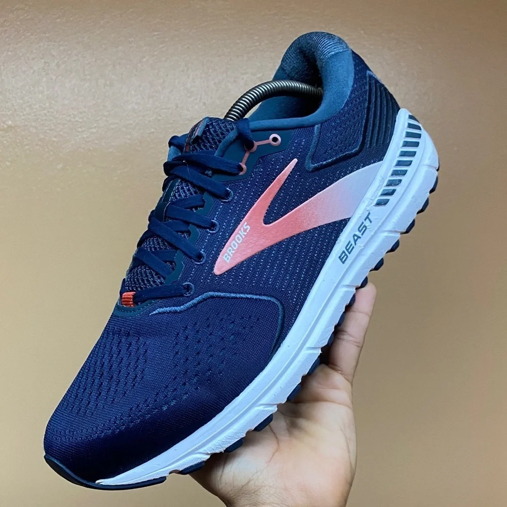 Brooks Beast ‘20 Men's Running Sneakers “Peacoat Midnight Red” Size 12 Wide (2E)